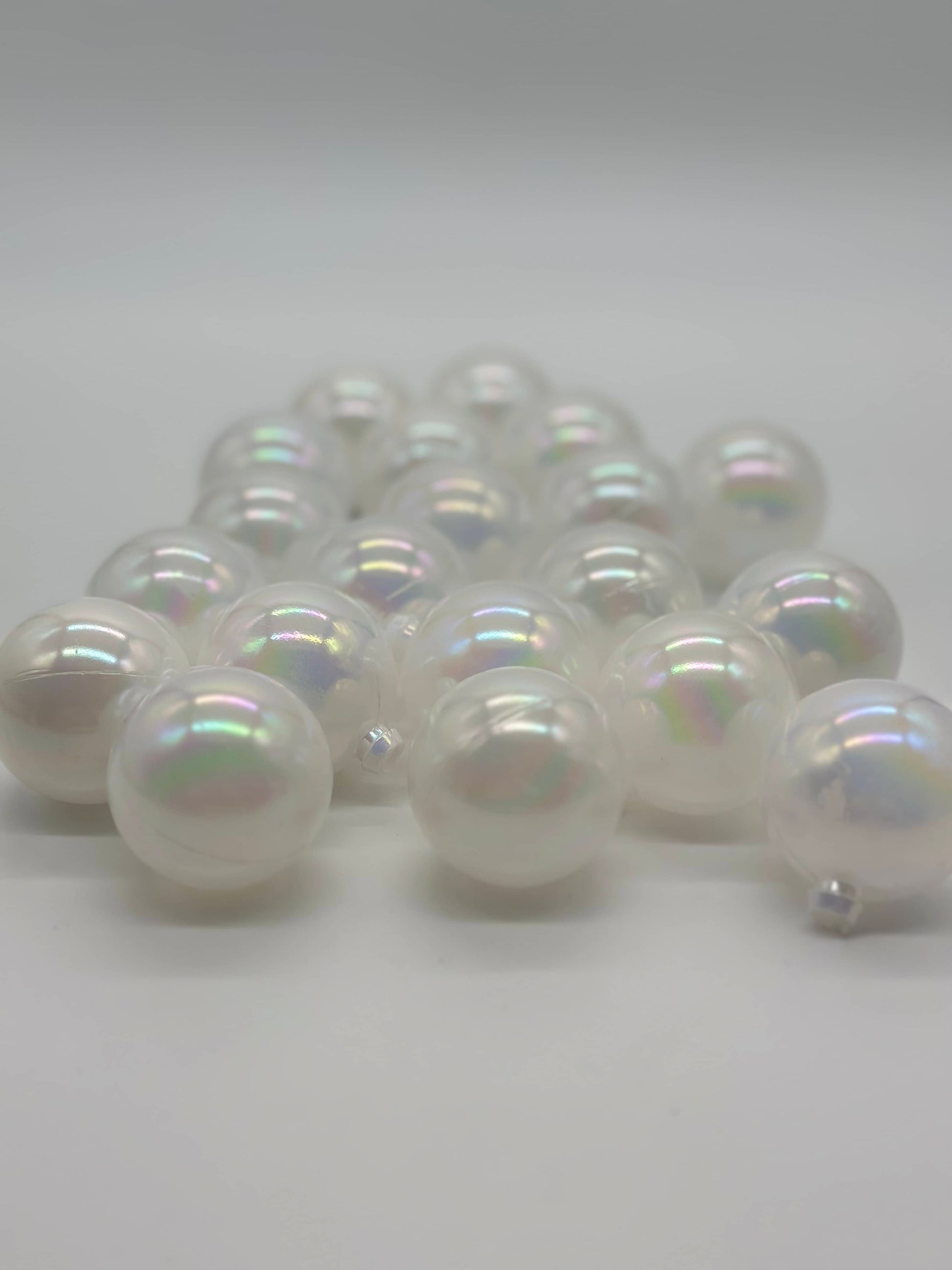 Set Of 10 Plastic White Ball