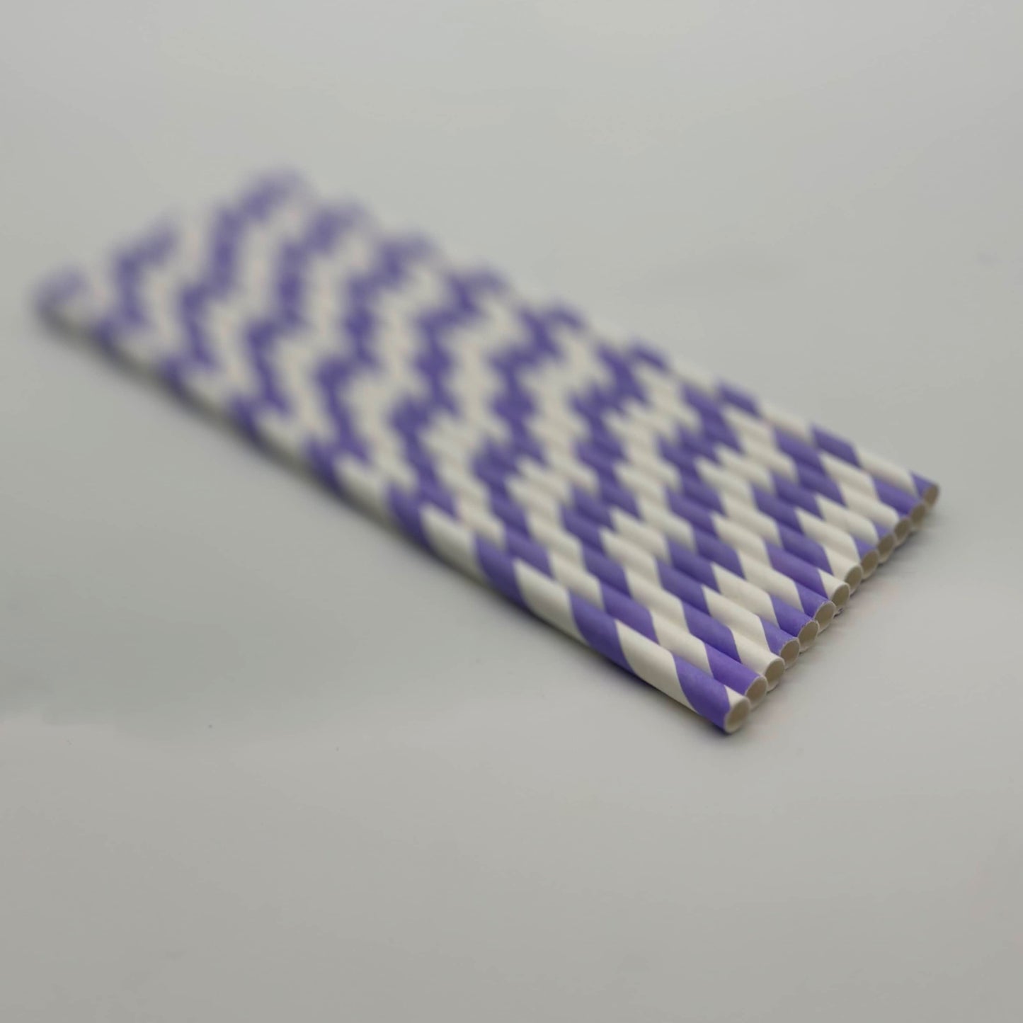 Paper Straw White and Lilac Set of 13